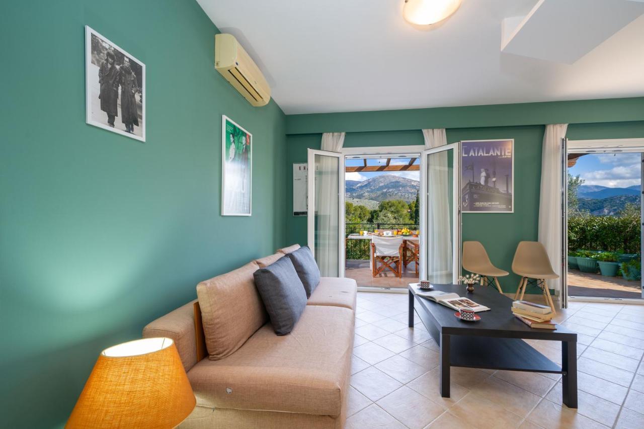 Cinema Themed House In Argostoli Villa Exteriör bild