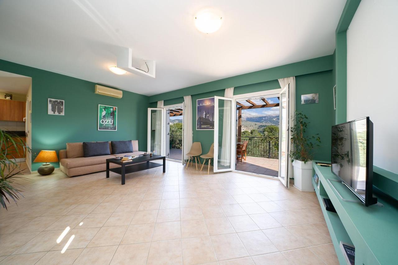 Cinema Themed House In Argostoli Villa Exteriör bild